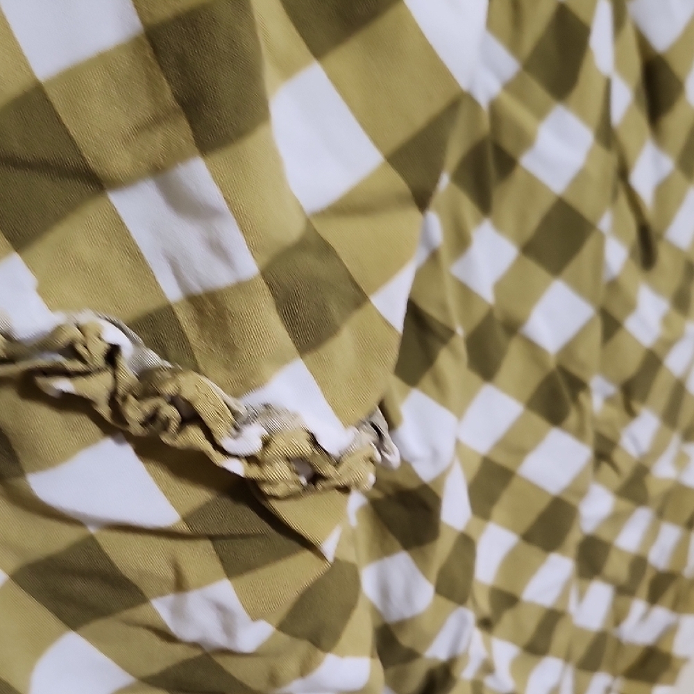 Stylish Green Checkered Women's Top - Picture 7 of 11